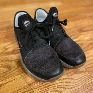 Lems men’s minimalist hiking shoe size 12